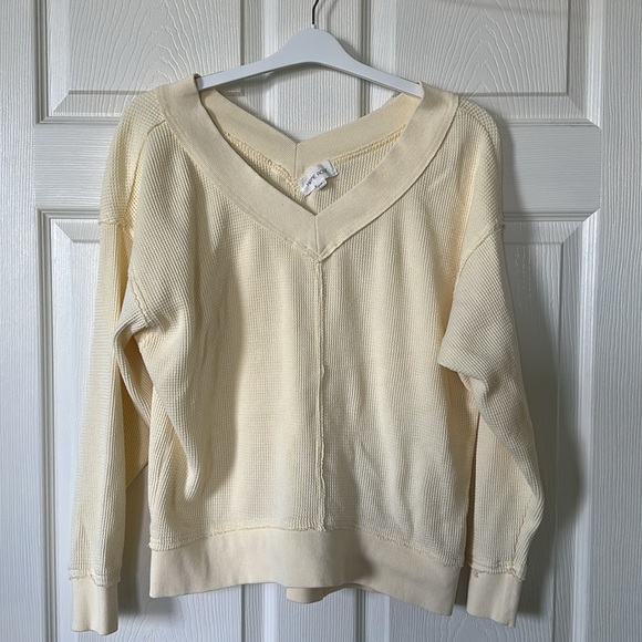 Hippie Rose Light Yellow V-Neck Waffle Knit Sweater Size M - Picture 1 of 7